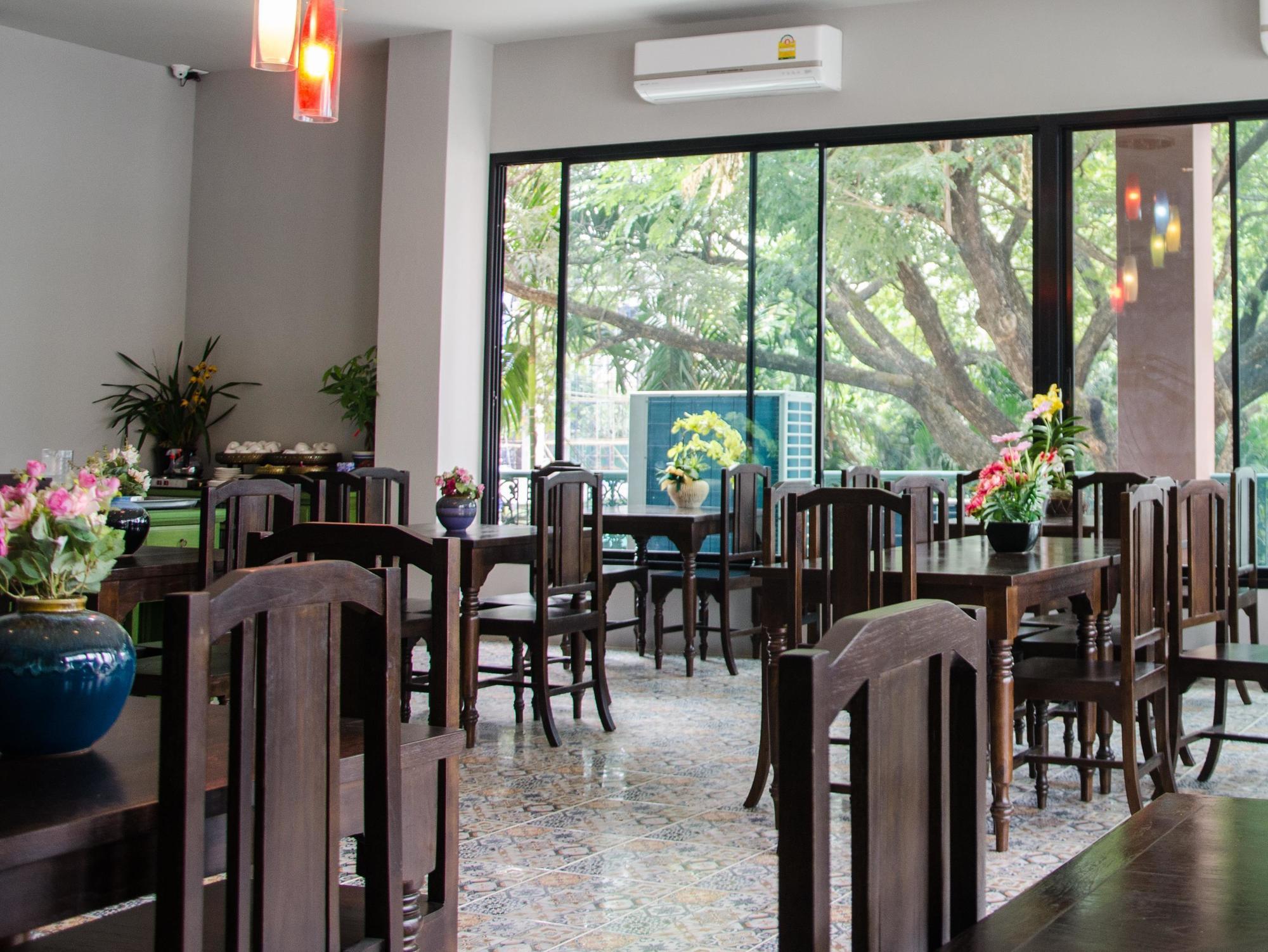The Sun Terrace Hotel Chiang Mai Exterior photo