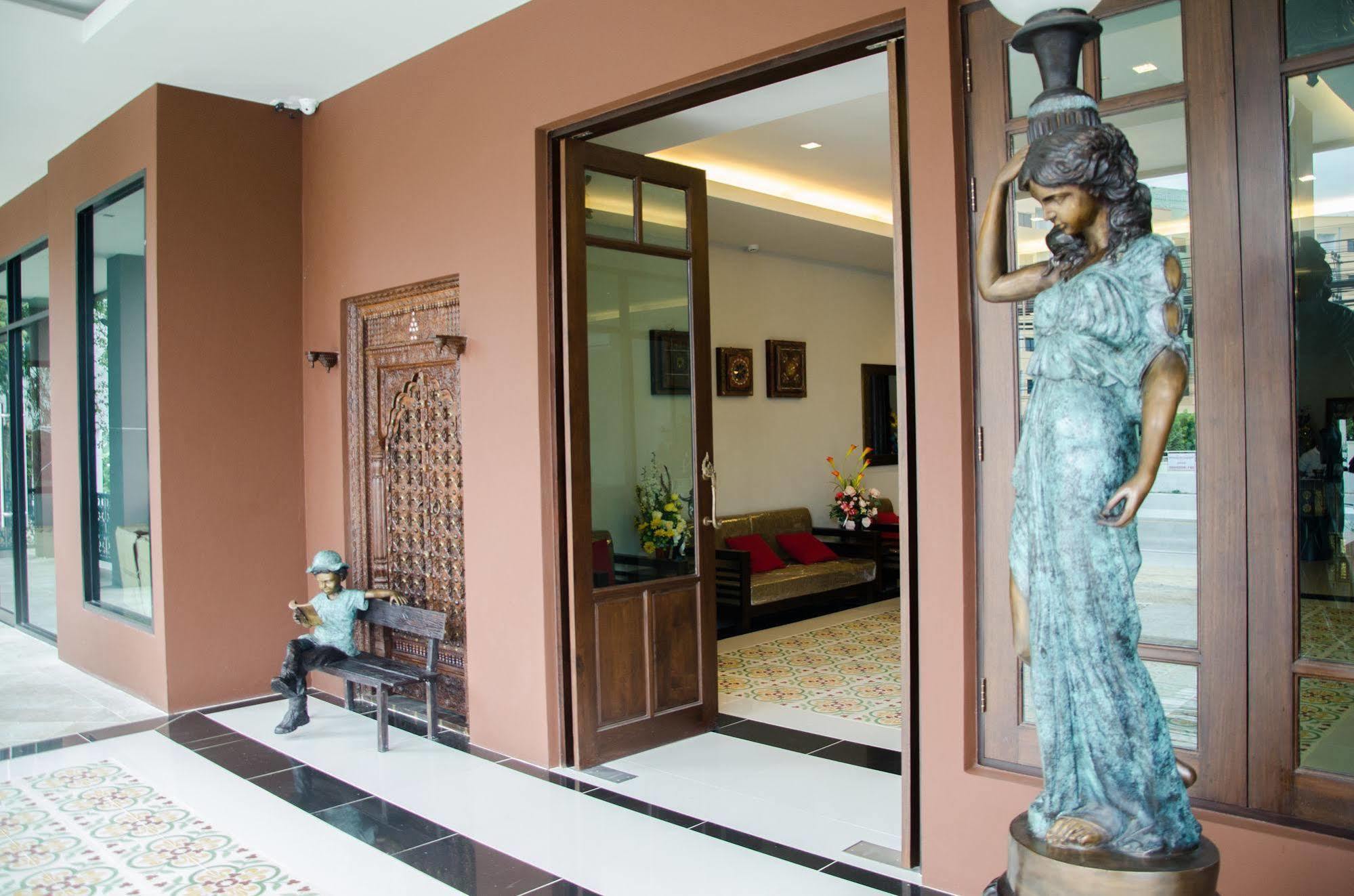 The Sun Terrace Hotel Chiang Mai Exterior photo